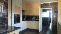 Kitchen - 17 square meters of property in Wilropark