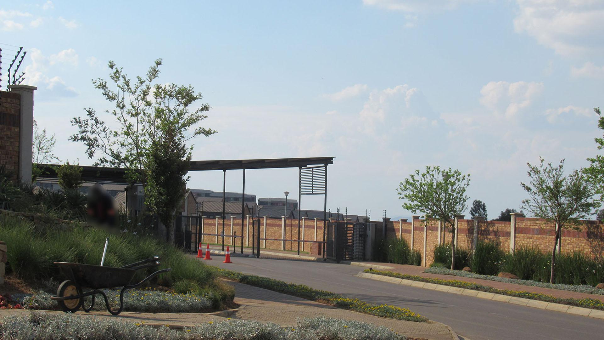 Front View of property in Cosmo City
