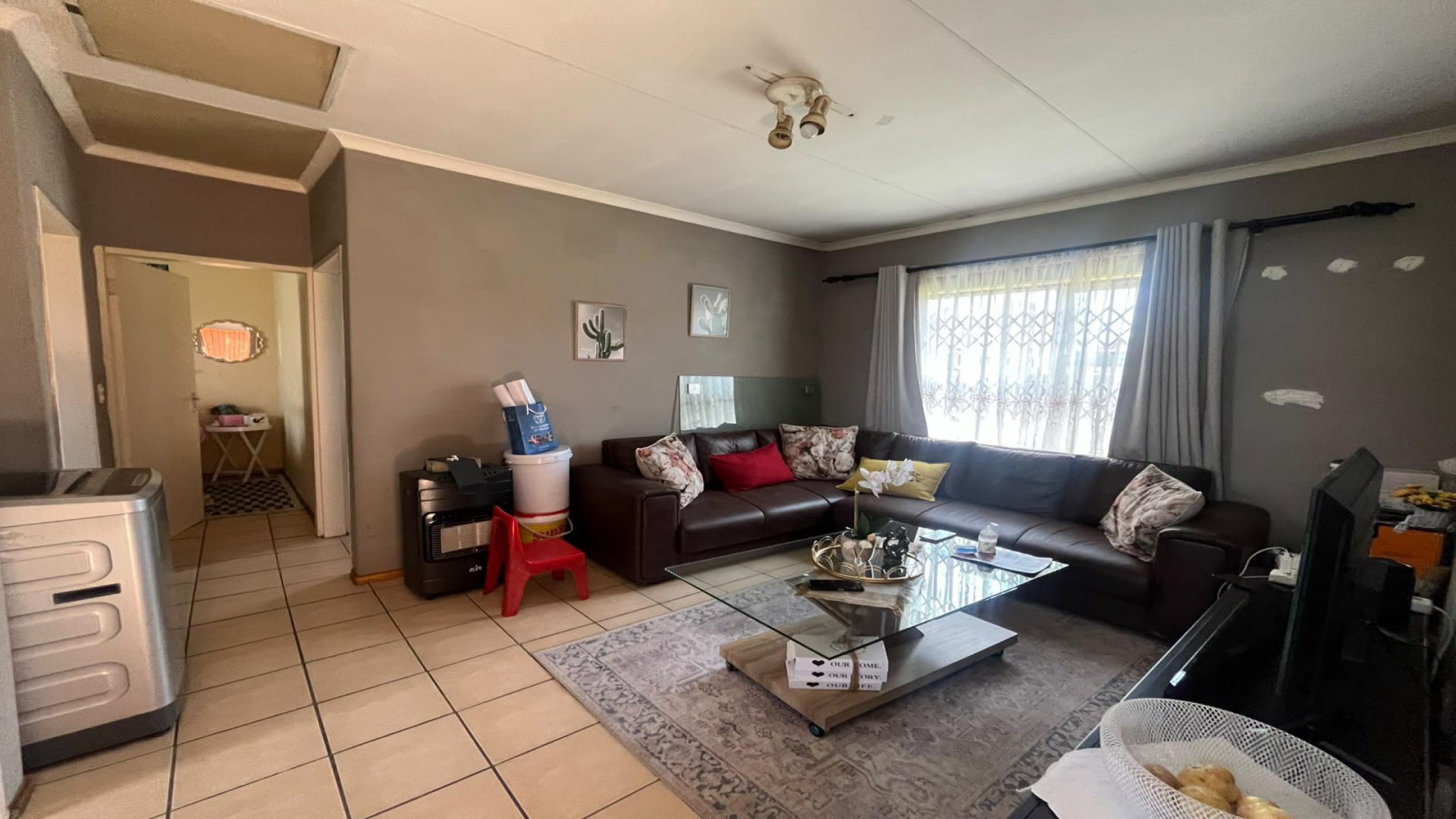 Lounges of property in Sharon Park