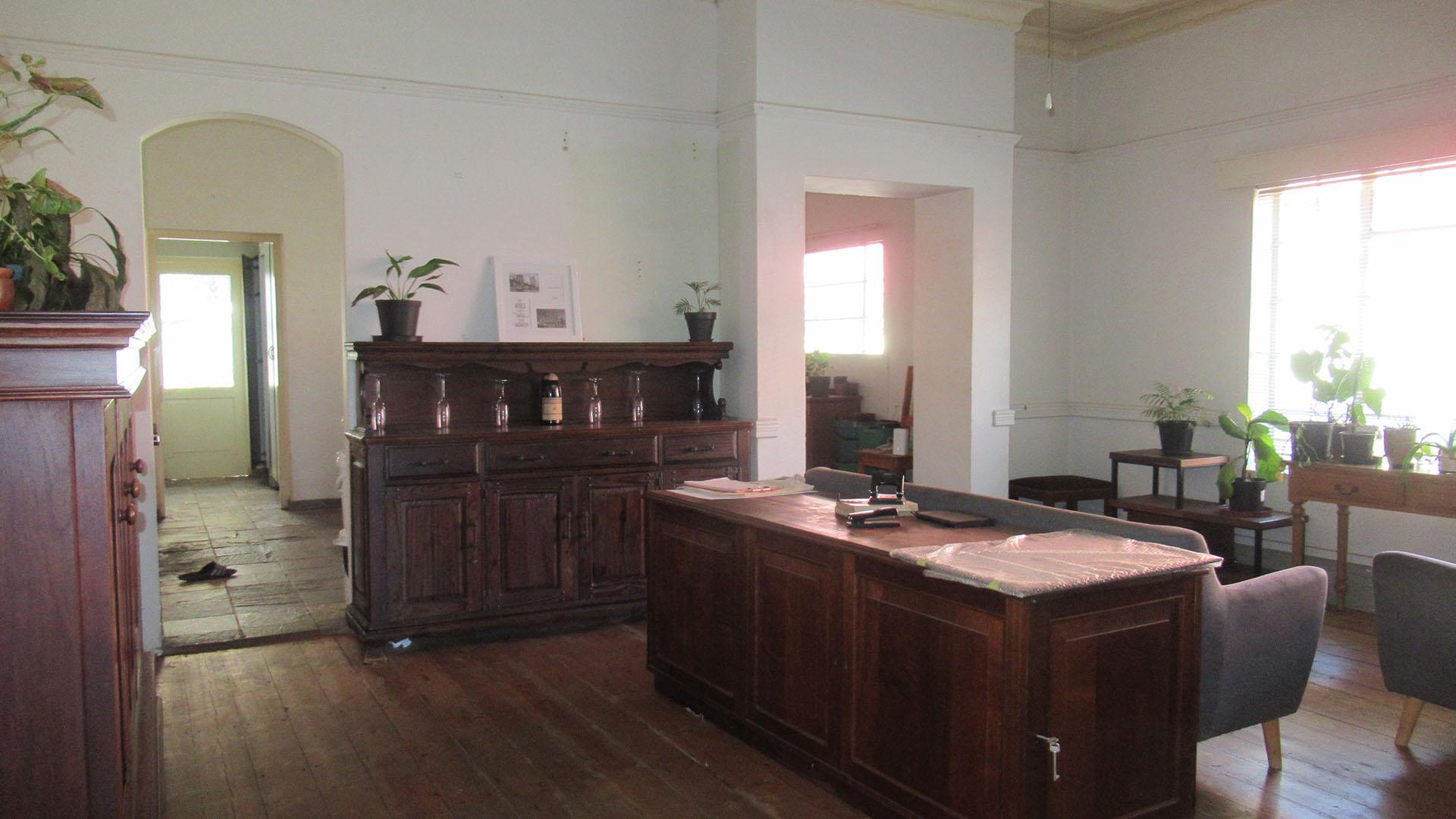 Lounges - 30 square meters of property in Brixton
