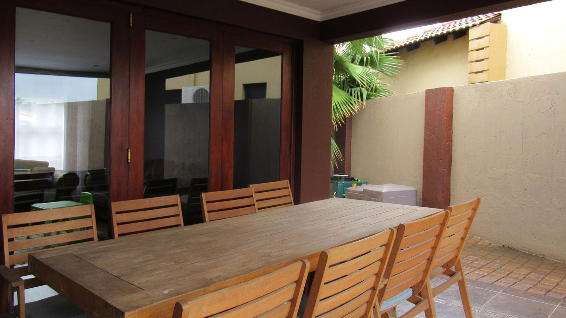 Patio - 22 square meters of property in Vanderbijlpark