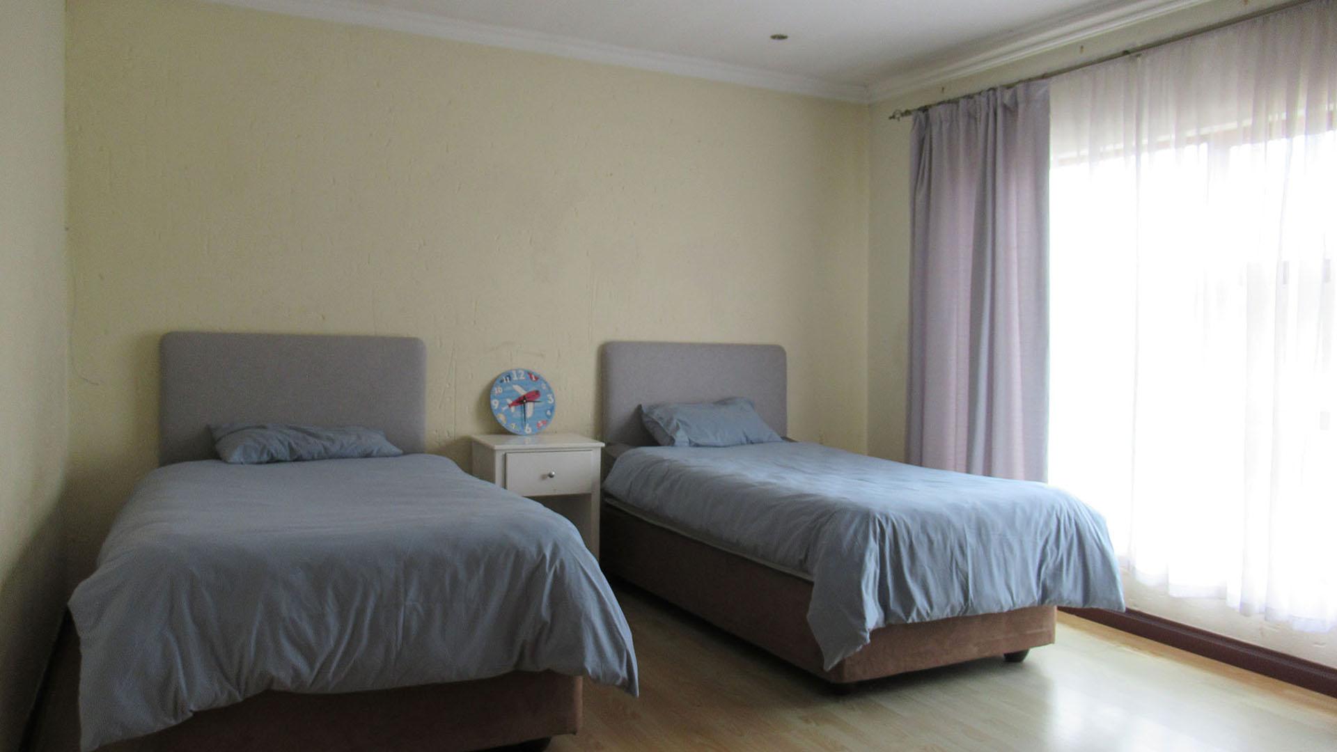 Bed Room 2 - 20 square meters of property in Vanderbijlpark