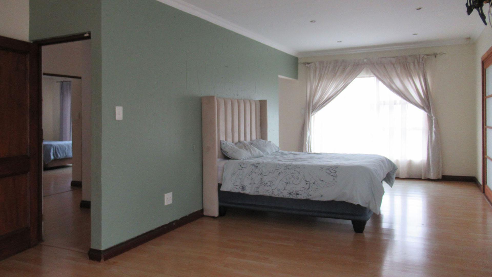 Main Bedroom - 40 square meters of property in Vanderbijlpark