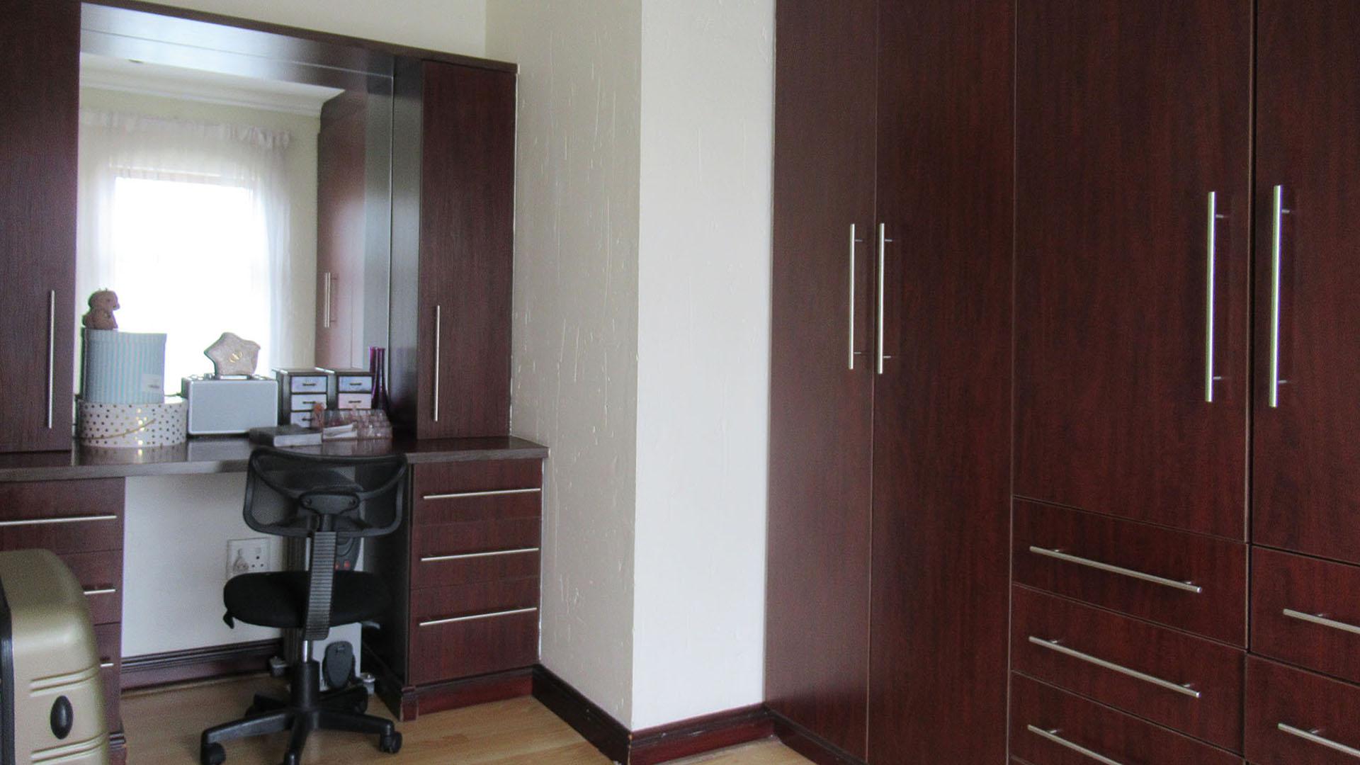 Main Bedroom - 40 square meters of property in Vanderbijlpark