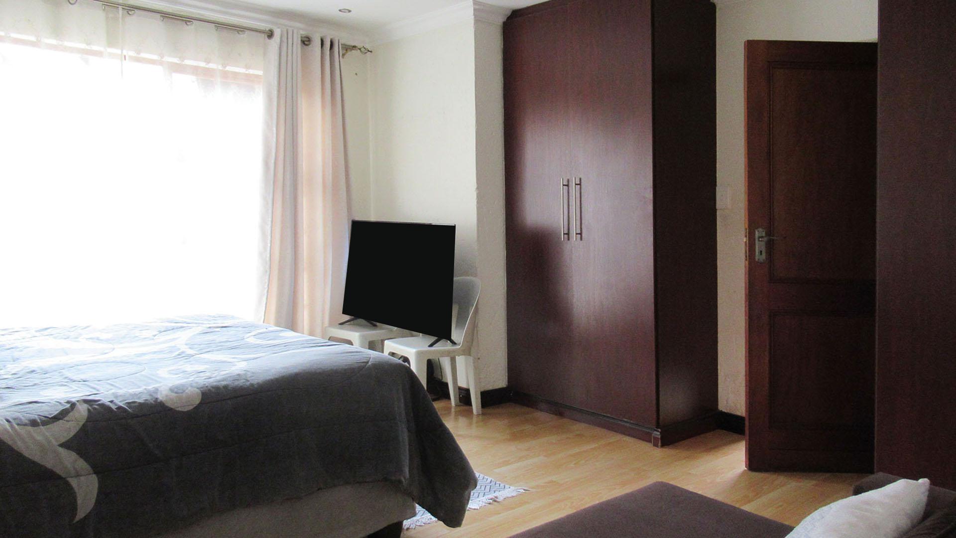 Bed Room 3 - 23 square meters of property in Vanderbijlpark