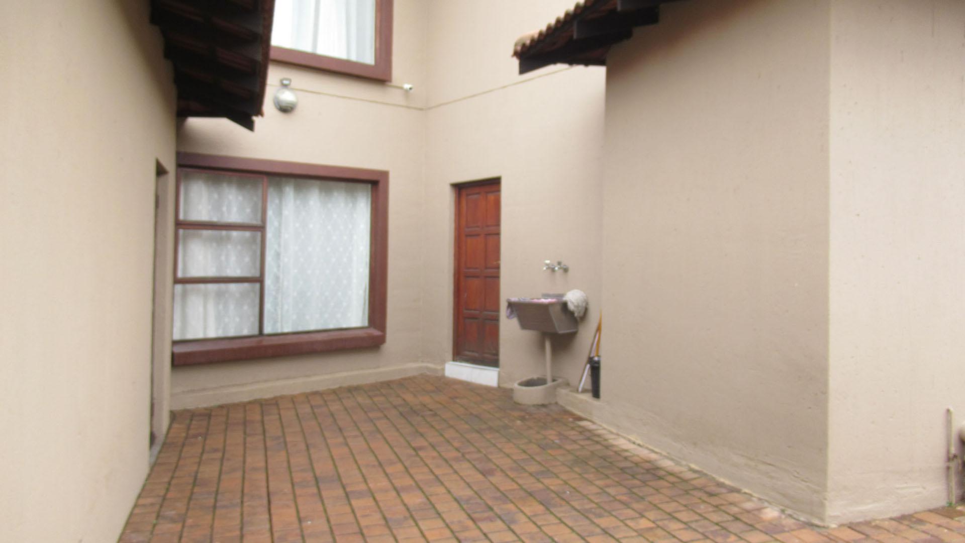 Spaces - 53 square meters of property in Vanderbijlpark