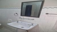 Bathroom 1 of property in Olivanna