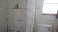 Bathroom 3+ - 4 square meters of property in Rosettenville
