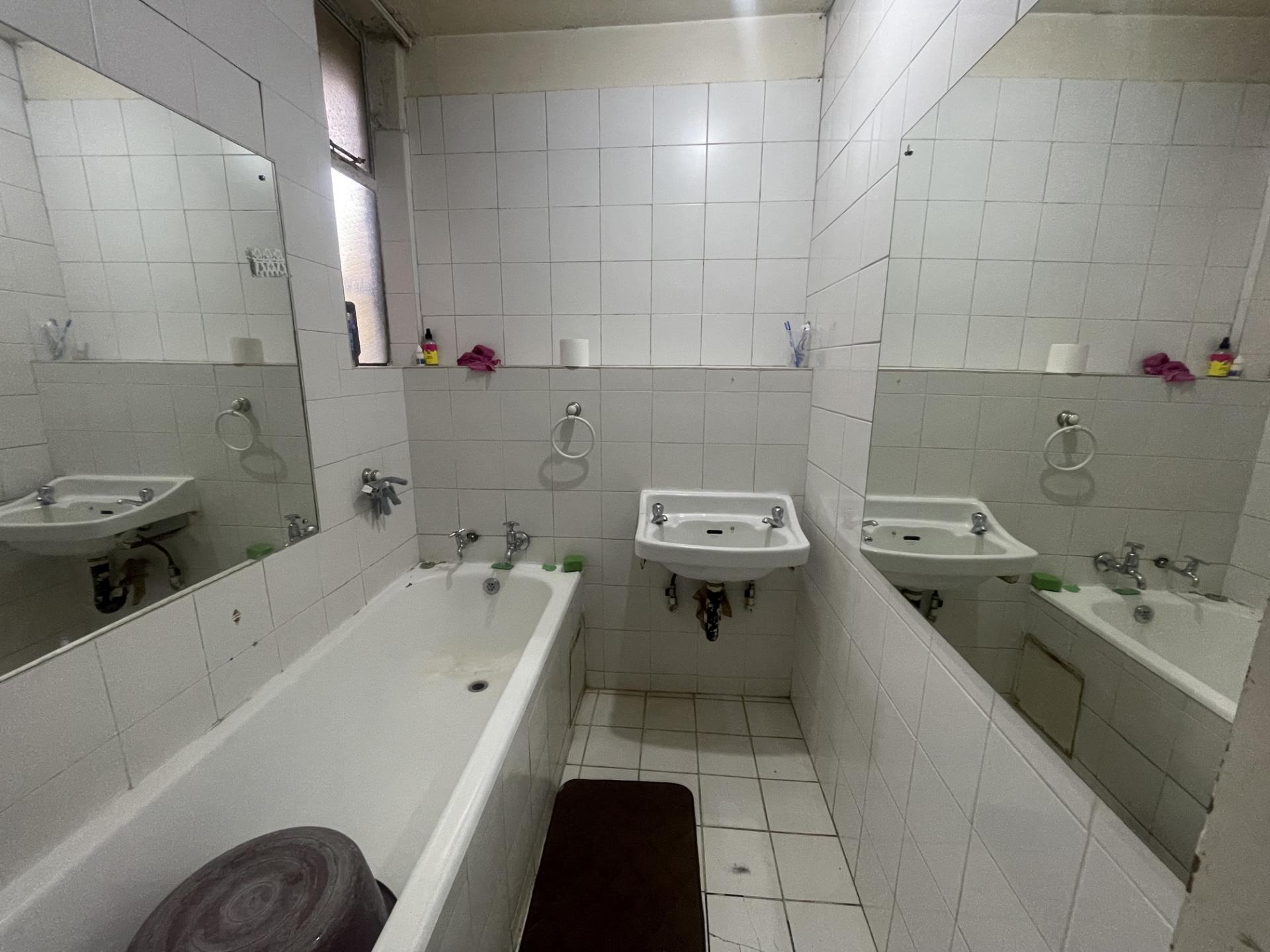  of property in Sunnyside