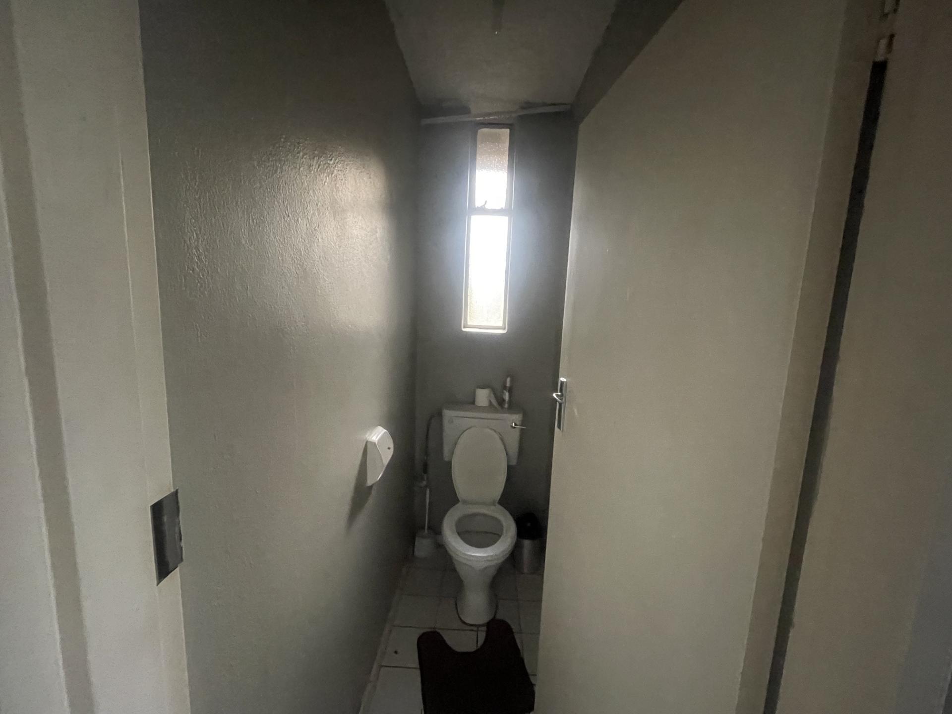  of property in Sunnyside