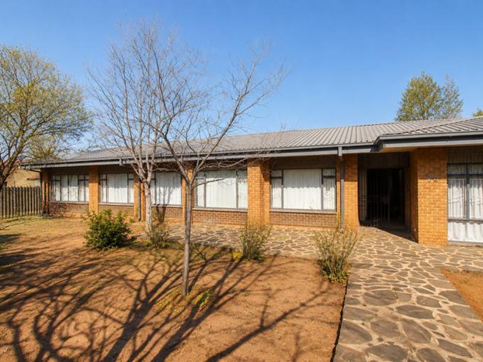 12 Bedroom House for Sale For Sale in Universitas - MR720806