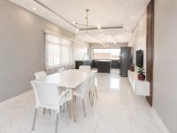  of property in Universitas