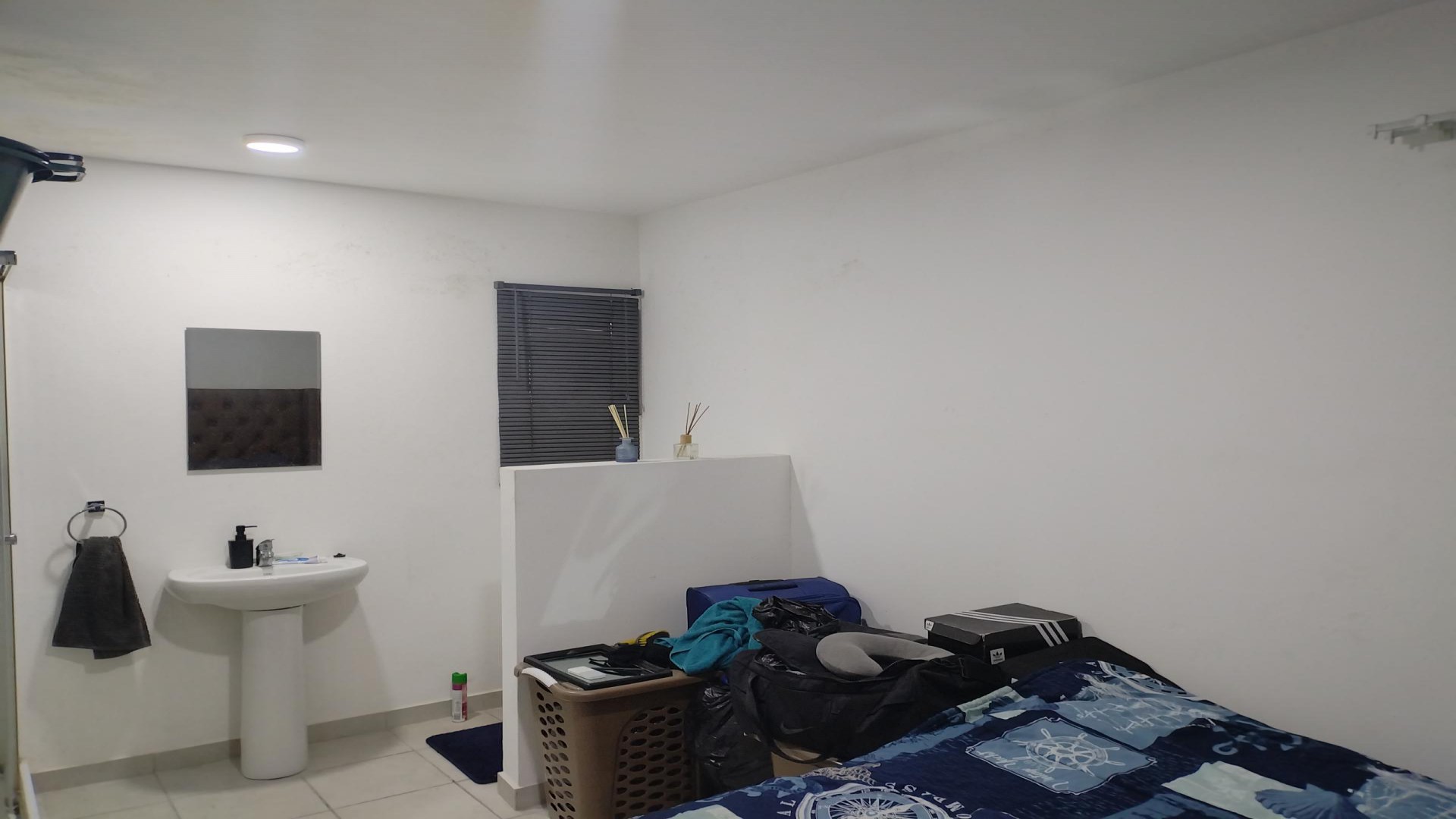 Bed Room 1 of property in Athlone Park