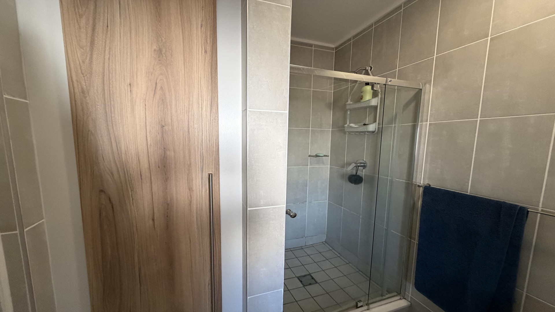 Bathroom 1 of property in Ballitoville