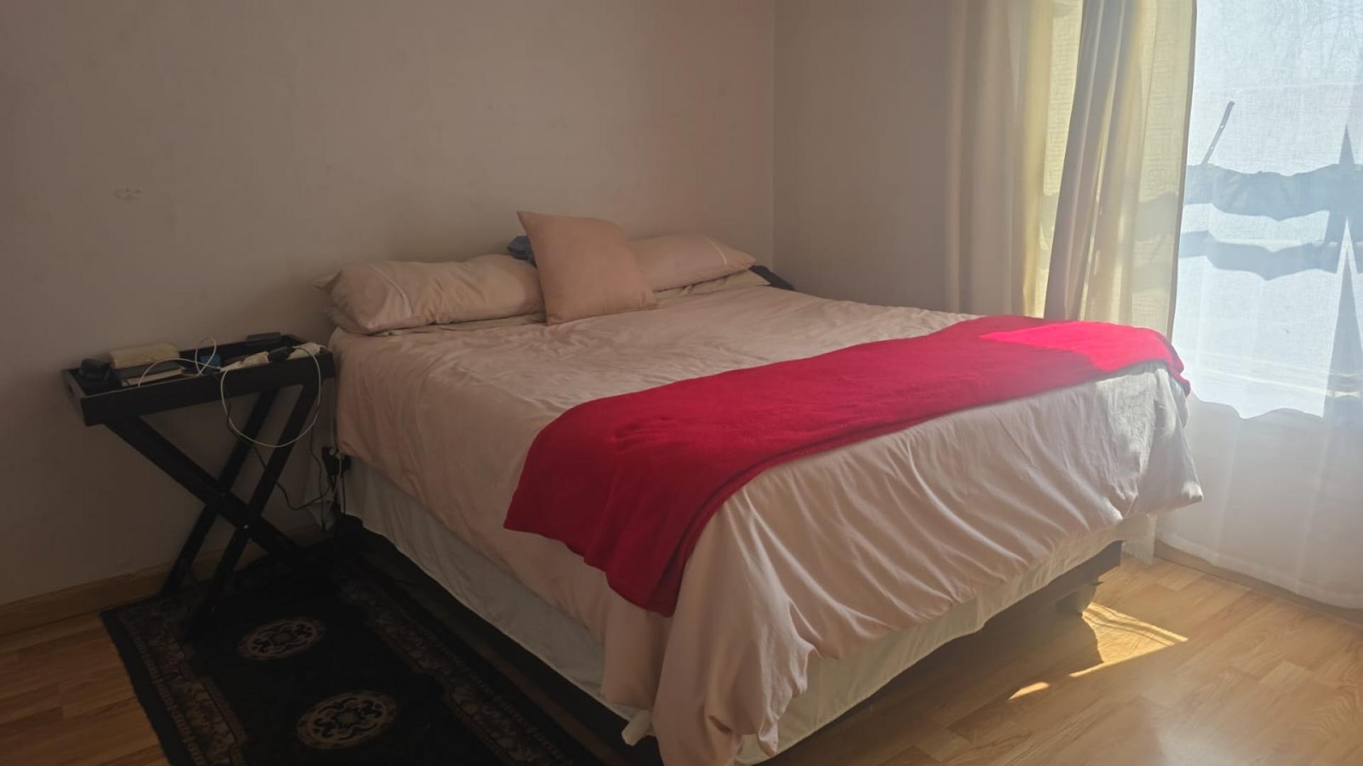 Bed Room 2 of property in Marais Steyn Park