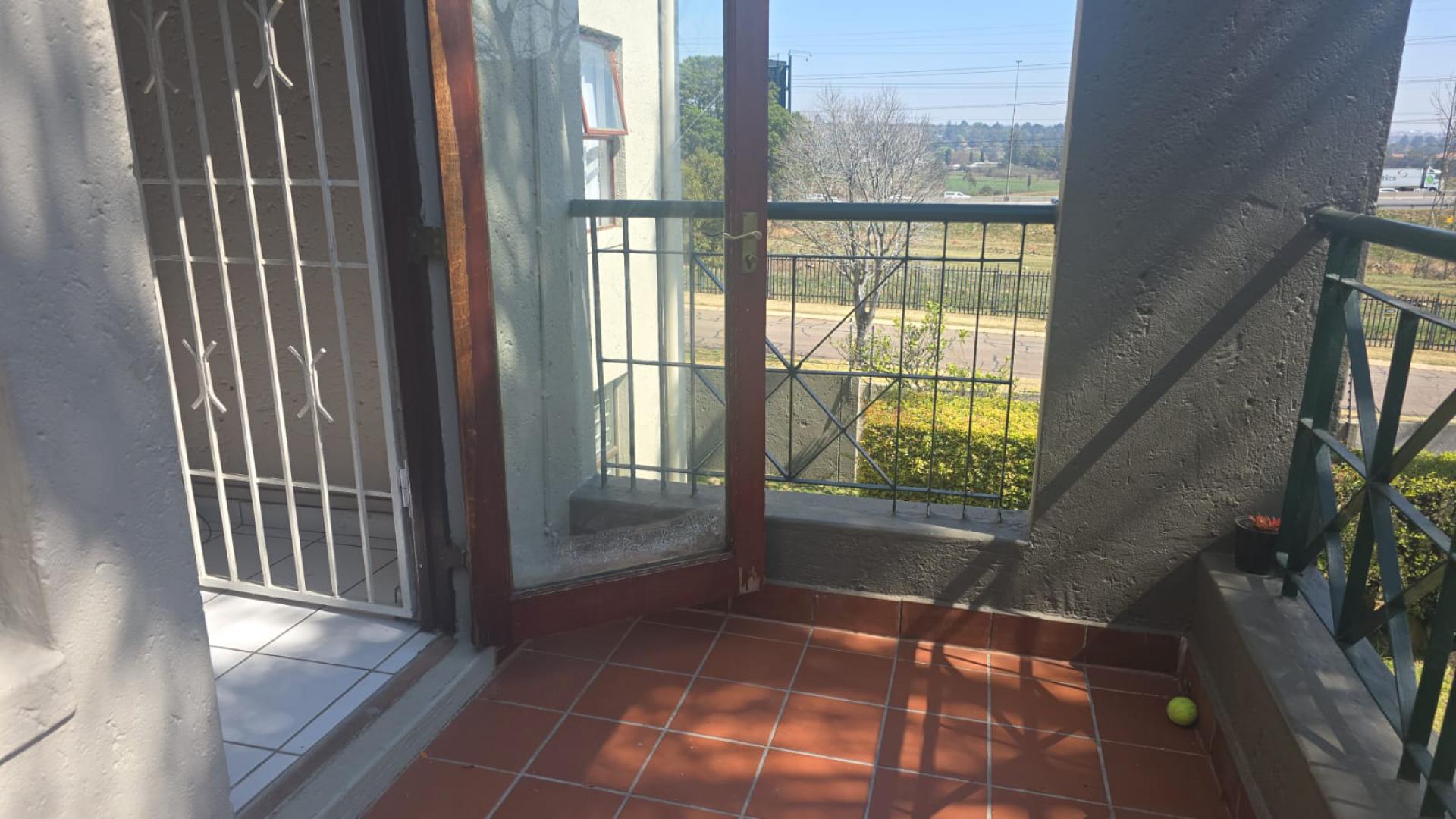Balcony of property in Marais Steyn Park