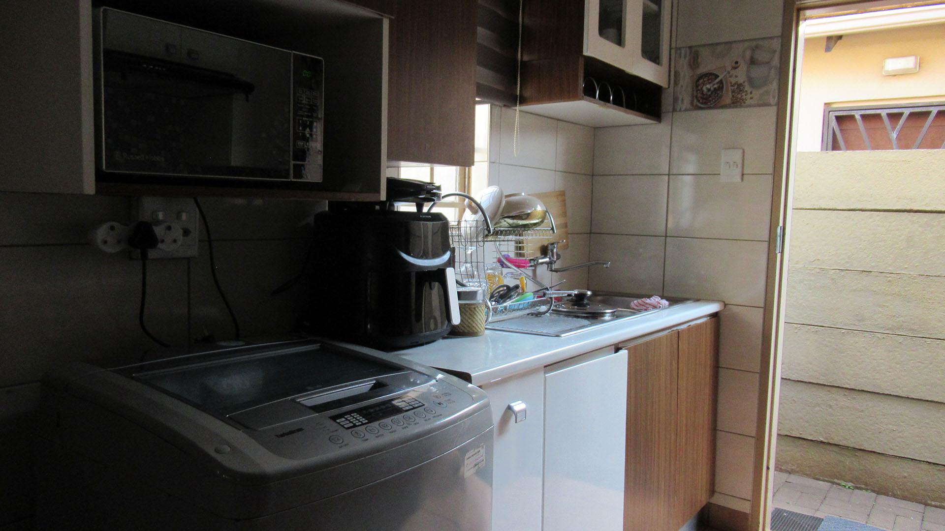 Kitchen - 7 square meters of property in Watervalspruit (Vaal)