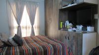 Main Bedroom - 12 square meters of property in Watervalspruit (Vaal)