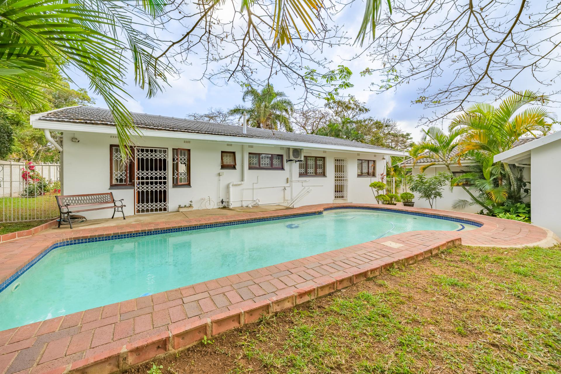  of property in Athlone Park