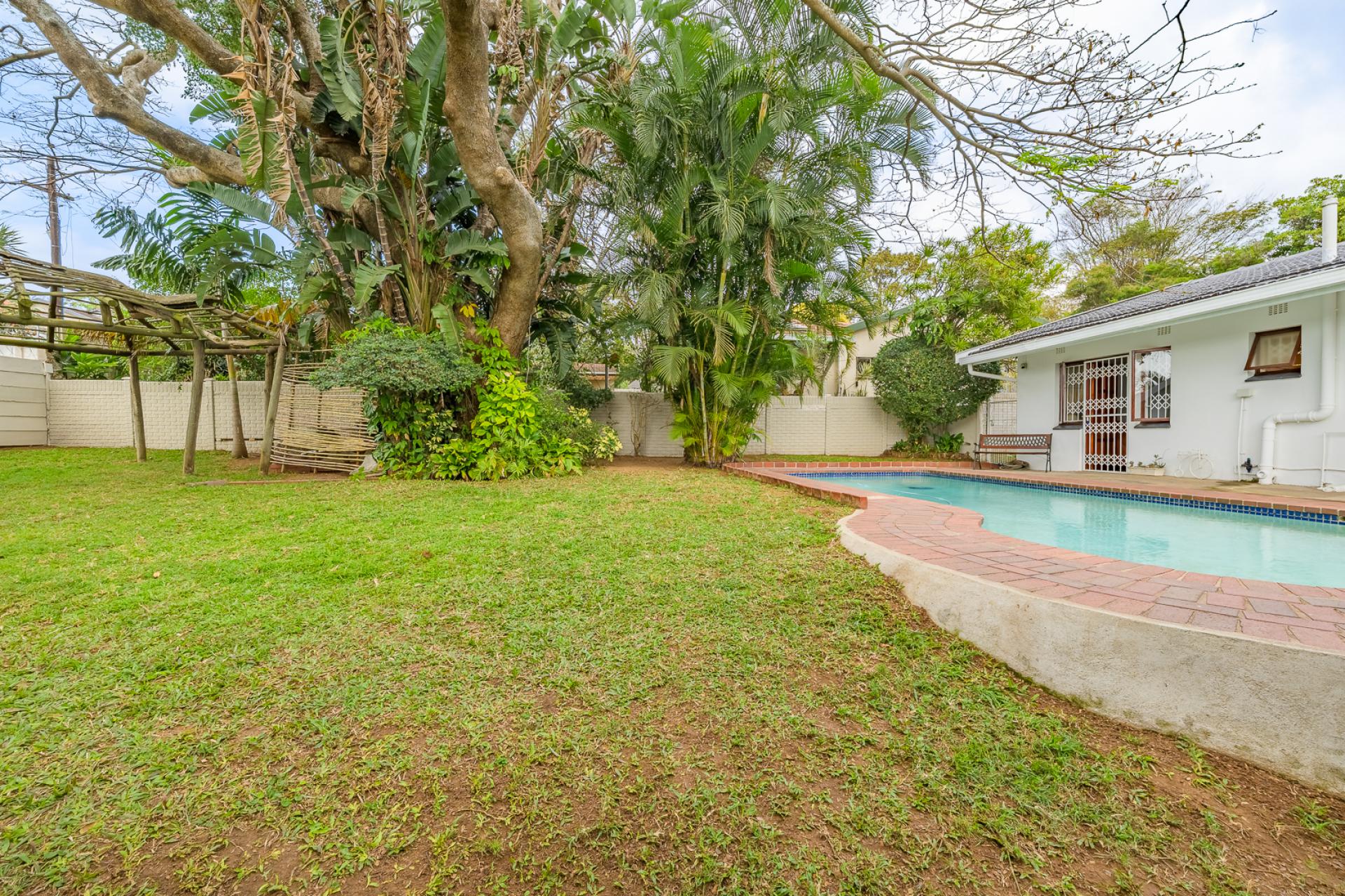  of property in Athlone Park