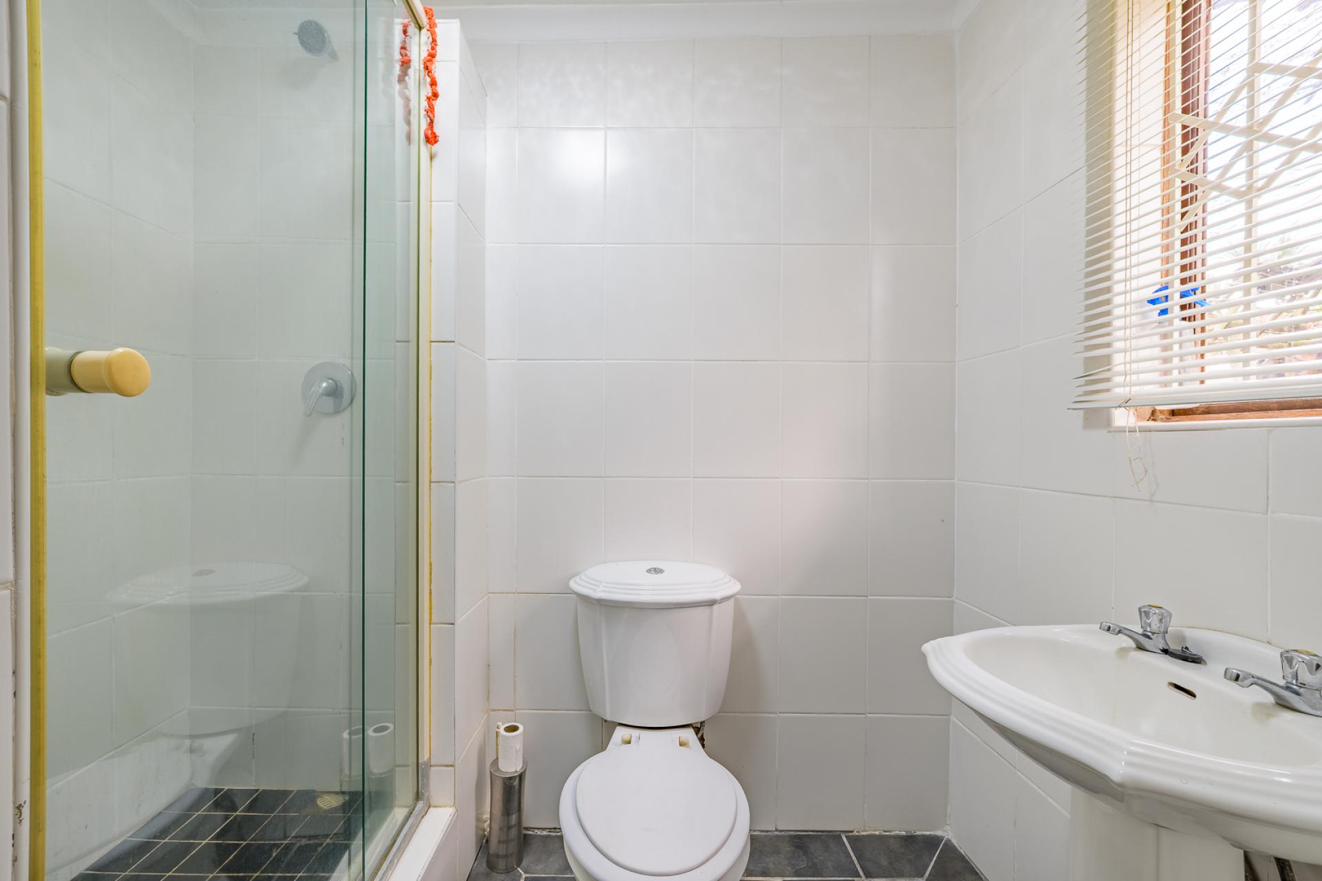  of property in Athlone Park