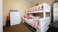 Bed Room 1 of property in Halfway Gardens