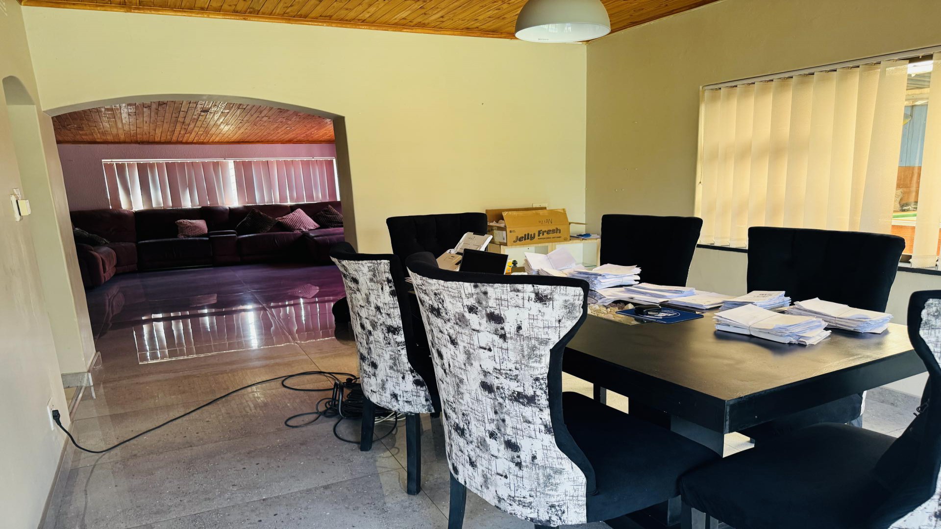 Dining Room of property in Mondeor