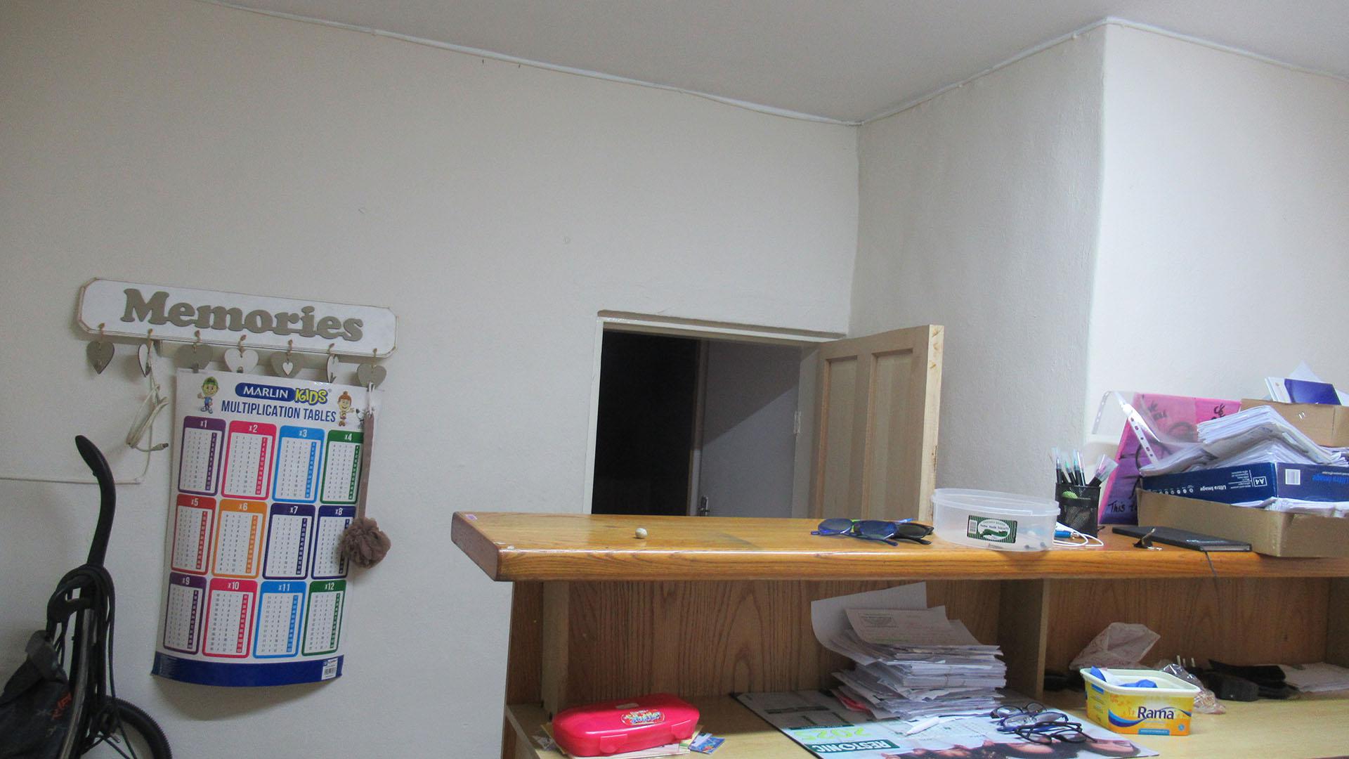 Study - 13 square meters of property in Mondeor