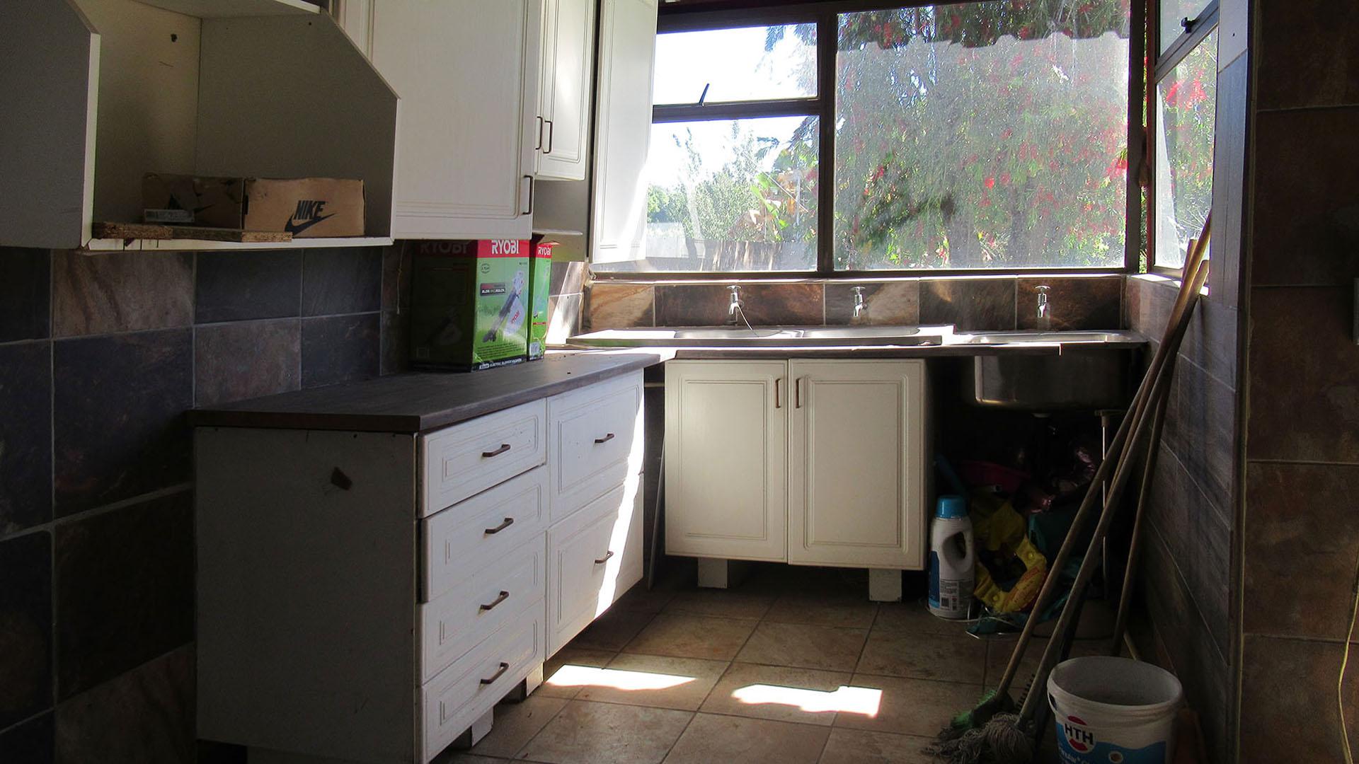 Patio - 107 square meters of property in Mondeor