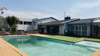 Swimming Pool of property in Mondeor
