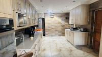 Kitchen of property in Mondeor