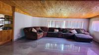 Lounges of property in Mondeor