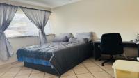 Bed Room 2 of property in Mondeor