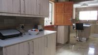 Kitchen - 42 square meters of property in Mondeor