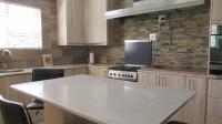 Kitchen - 42 square meters of property in Mondeor