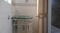 Guest Toilet - 3 square meters of property in Mondeor