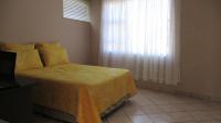 Bed Room 1 - 17 square meters of property in Mondeor