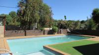 Swimming Pool of property in Mondeor