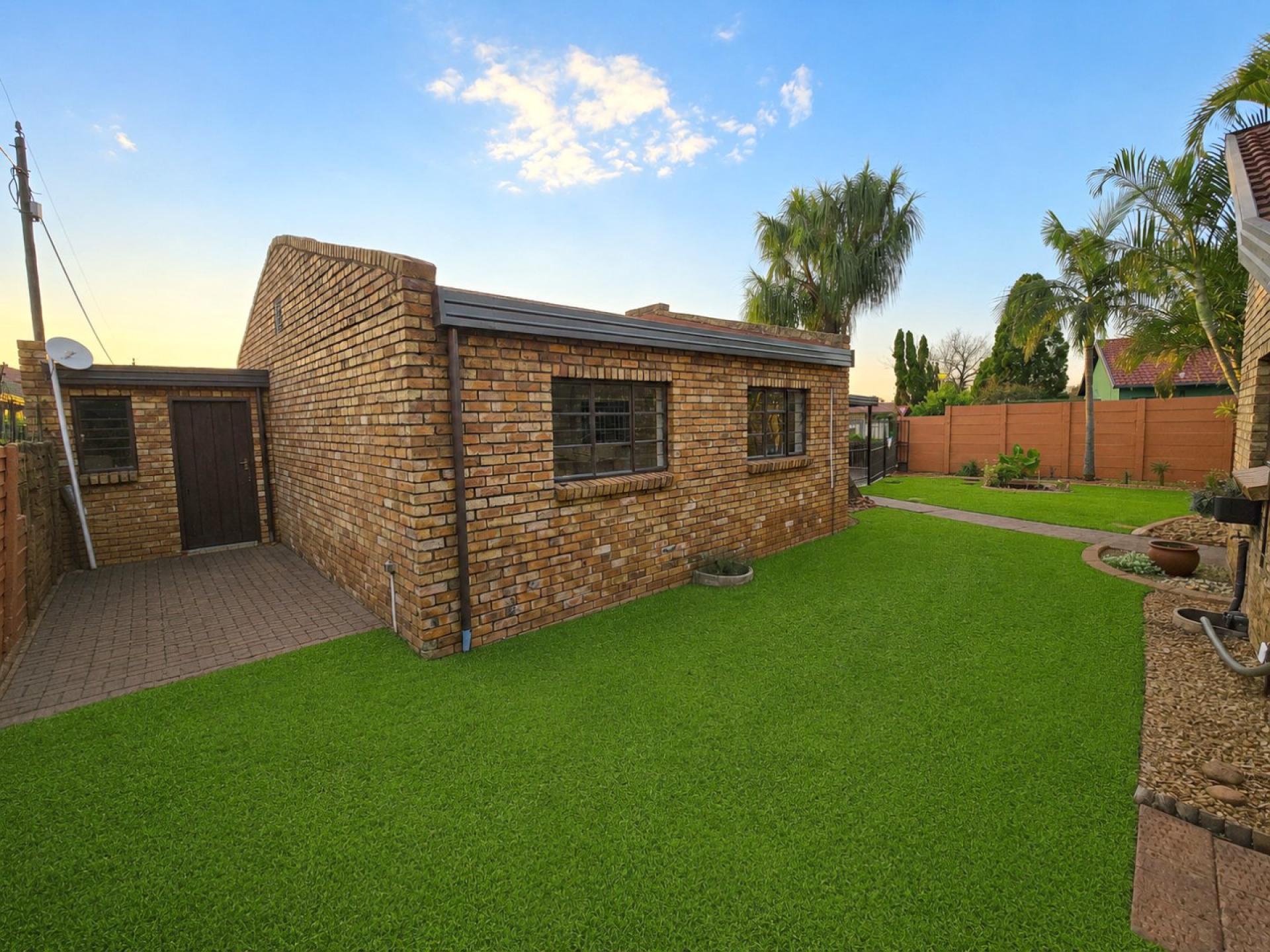  of property in Doornpoort