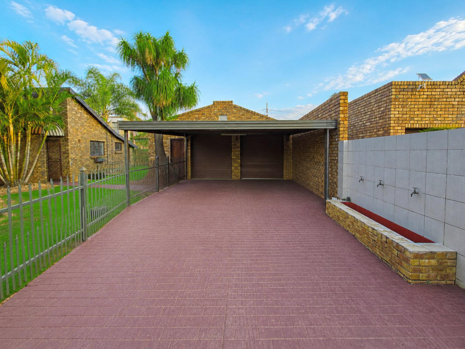  of property in Doornpoort