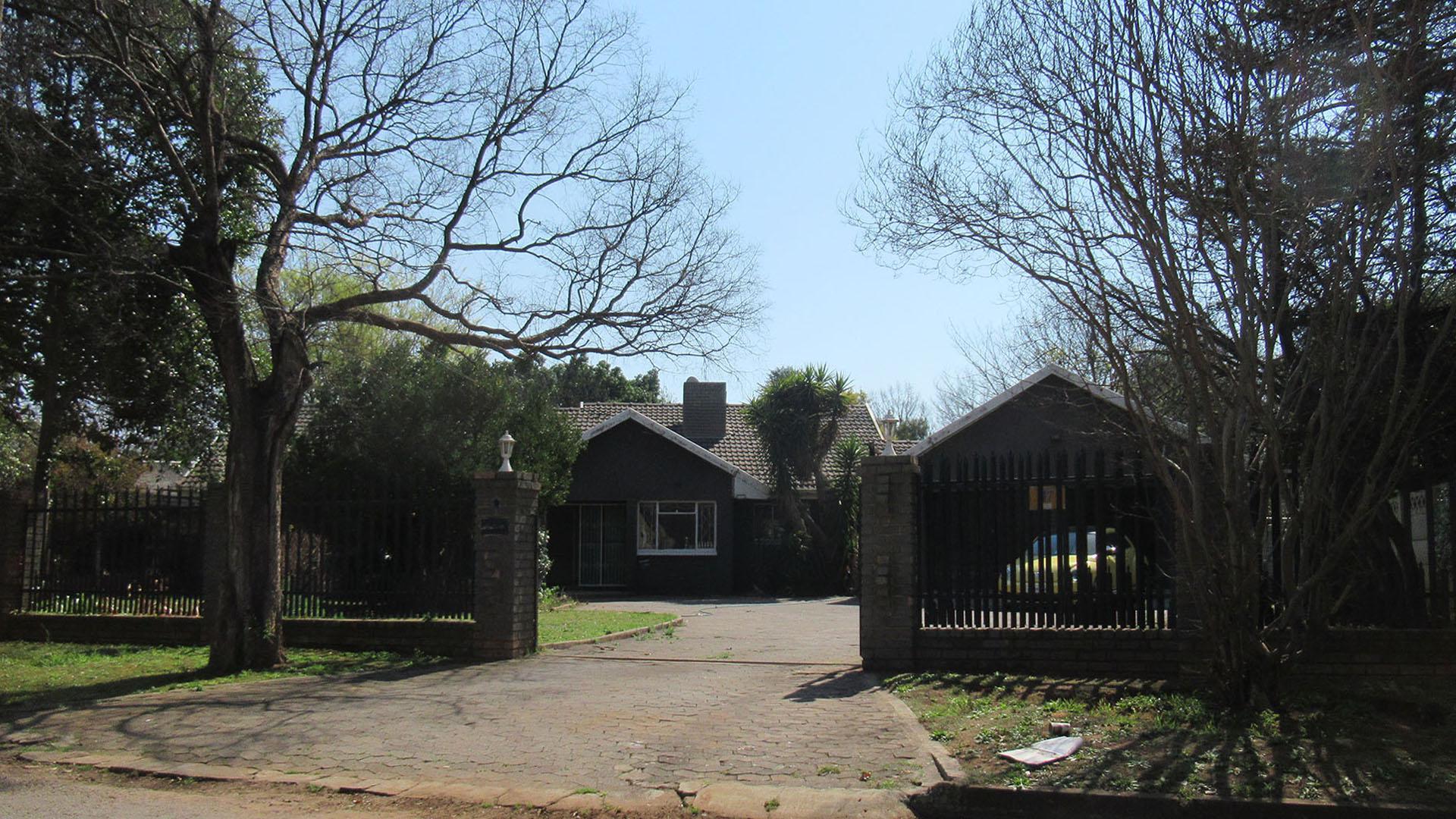 Front View of property in Arcon Park