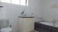 Bathroom 2 - 8 square meters of property in Arcon Park