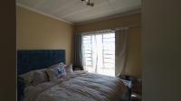 Main Bedroom - 12 square meters of property in Daspoort