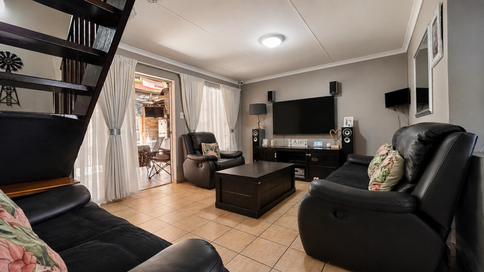  of property in Van Riebeeckpark