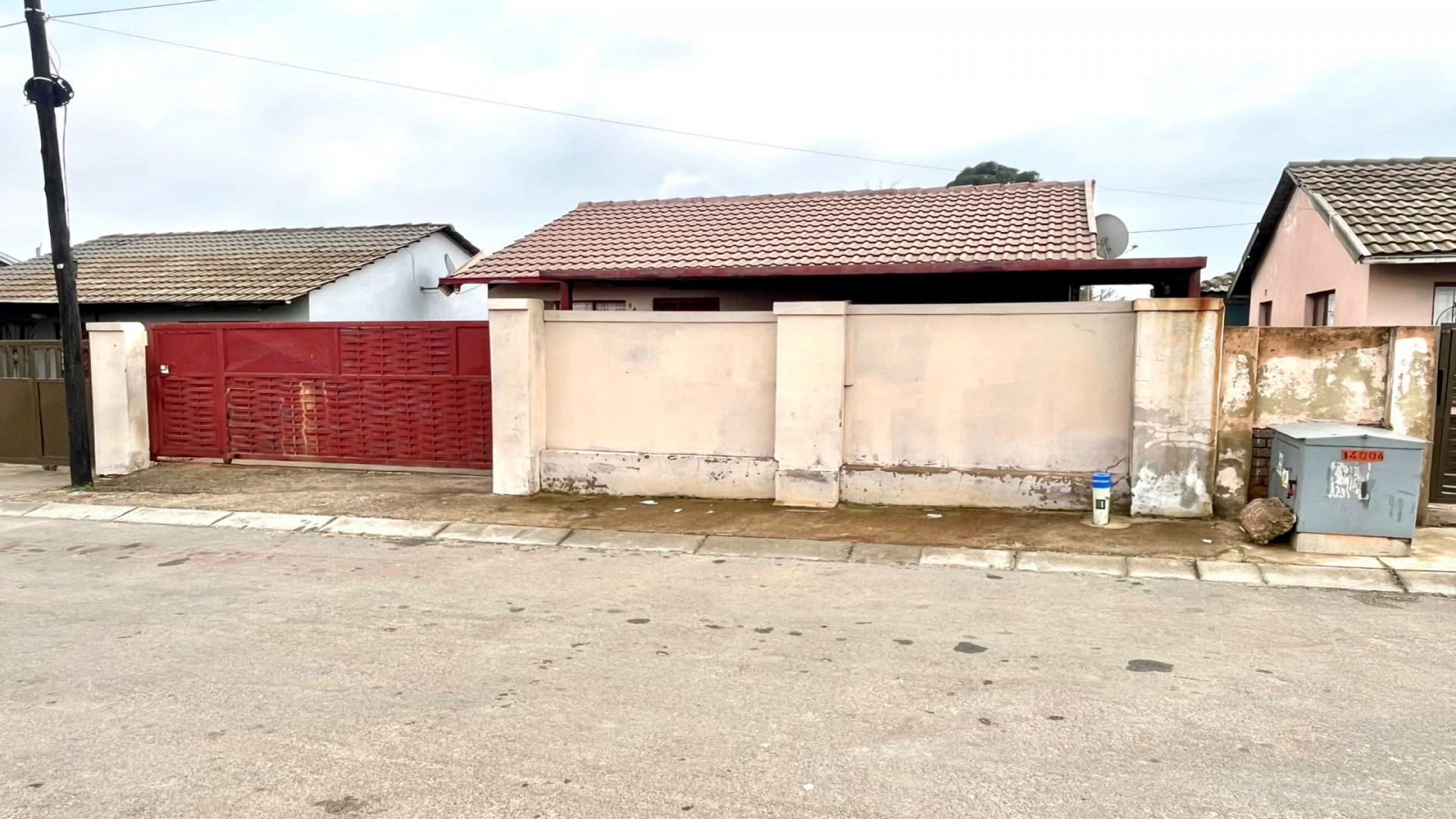Front View of property in Kagiso