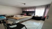 Bed Room 2 of property in Kagiso