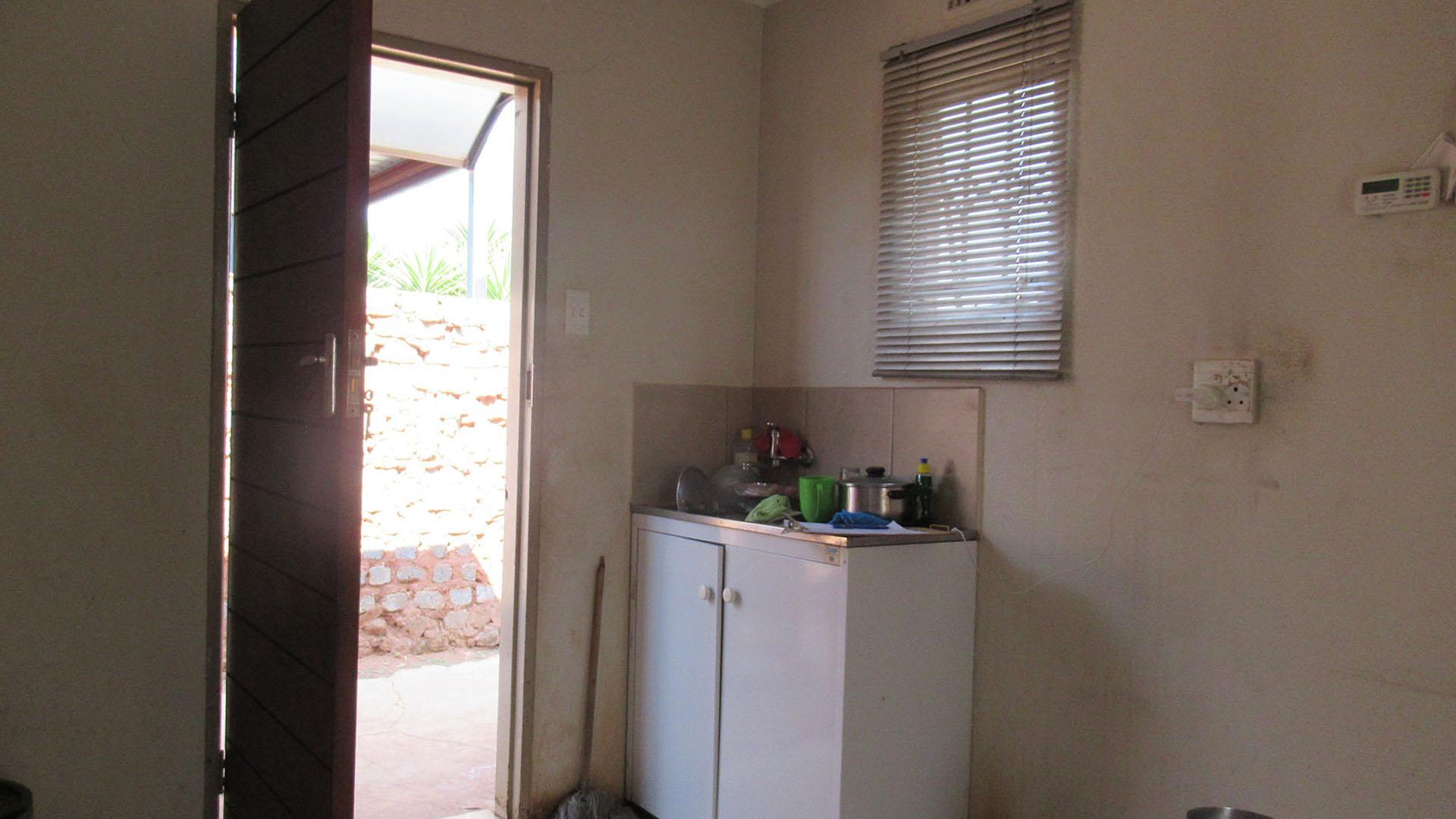 Kitchen - 6 square meters of property in Watervalspruit (Vaal)