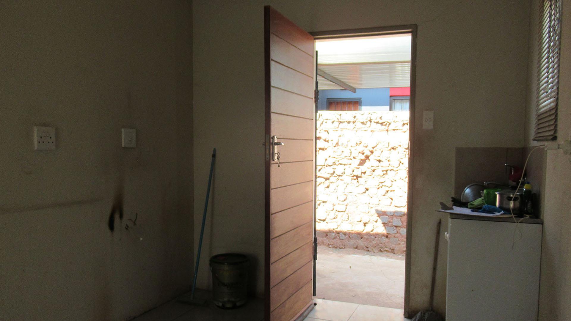 Kitchen - 6 square meters of property in Watervalspruit (Vaal)