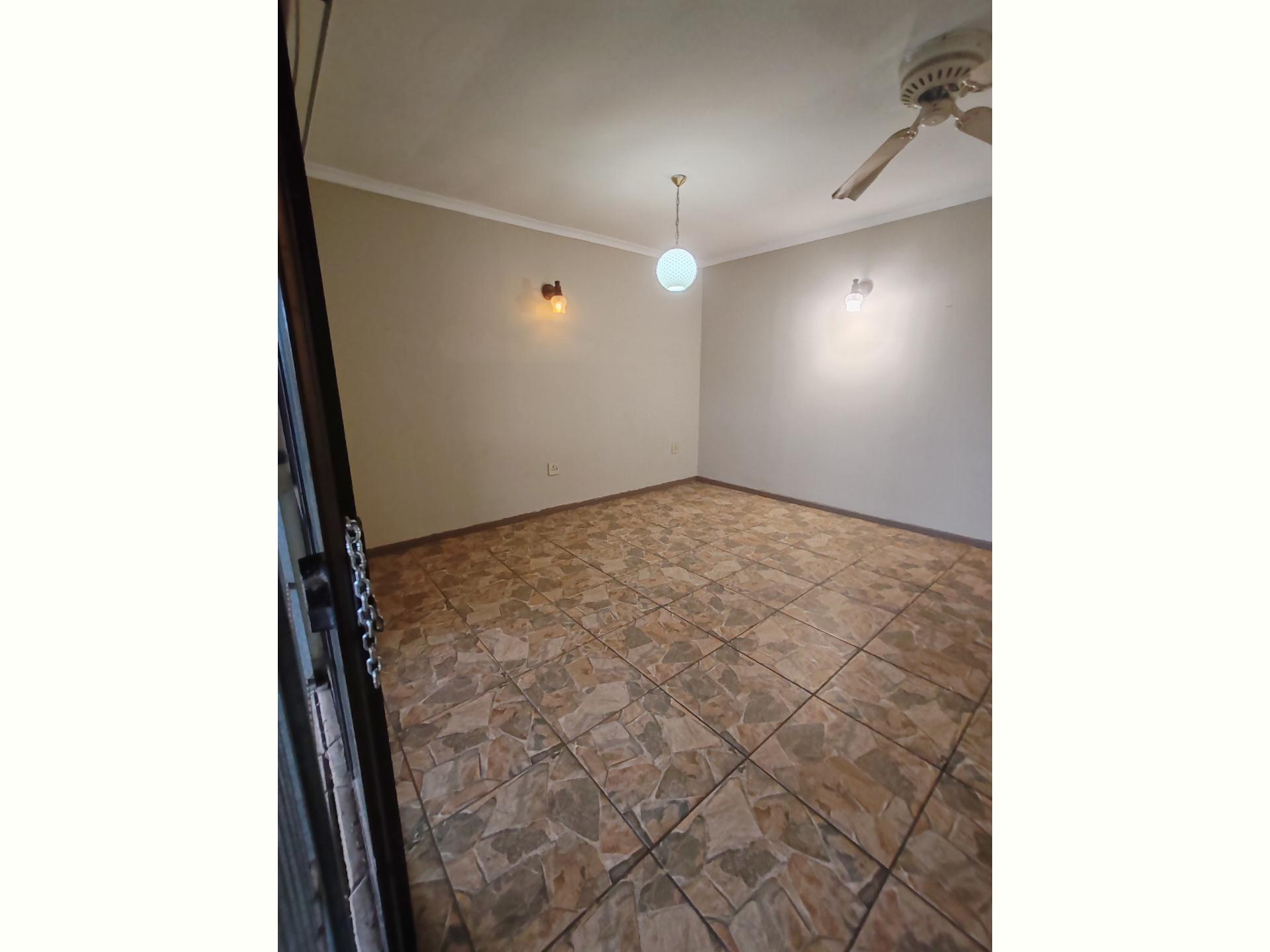  of property in Wentworth 