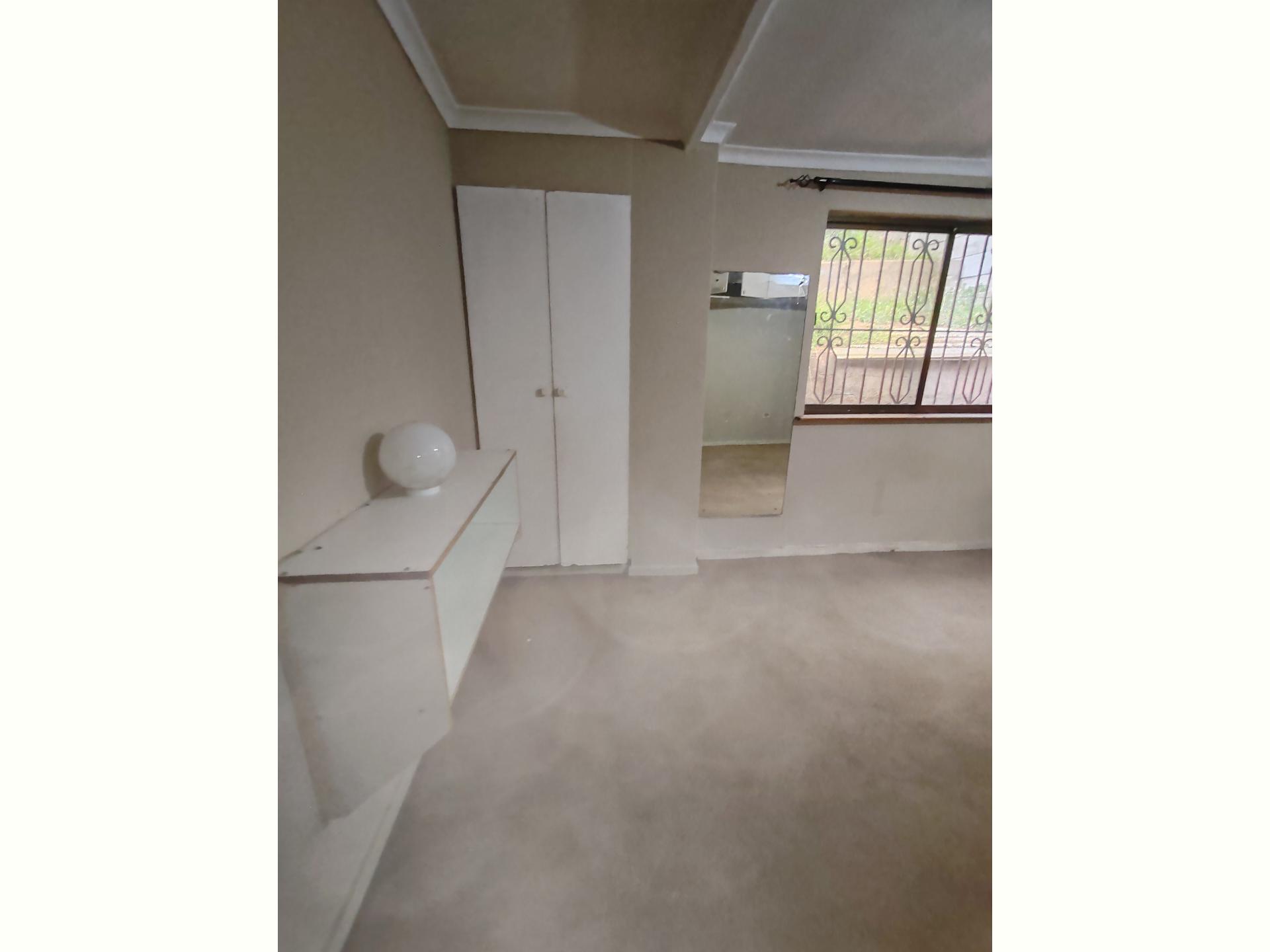  of property in Wentworth 